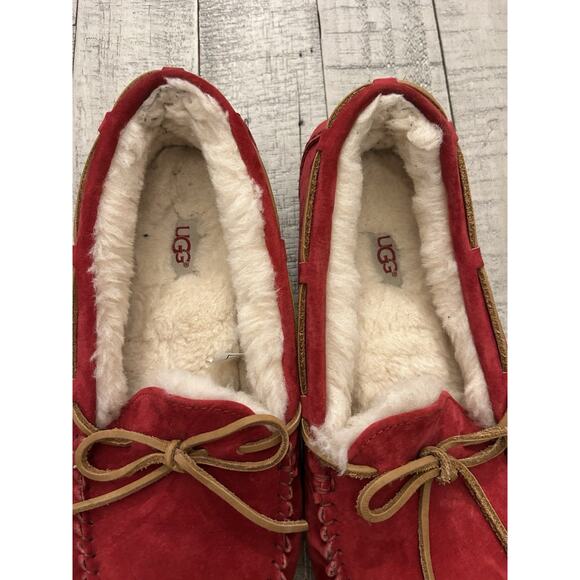 UGG Womens Size 12 Red Suede Sheepskin Moccasin Slipper Slip On - Picture 2 of 8